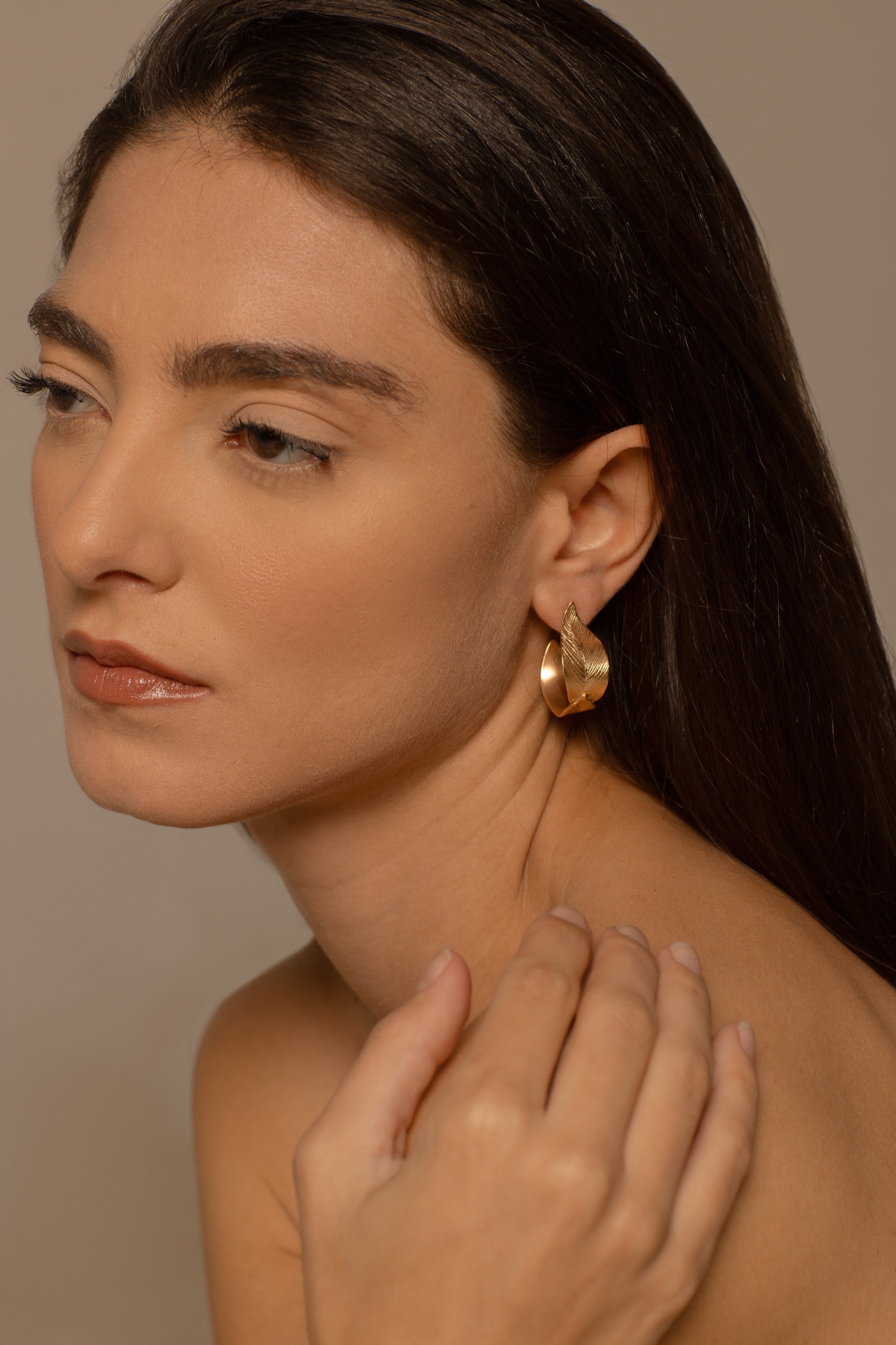 Leaves Hoop Medium Earrings