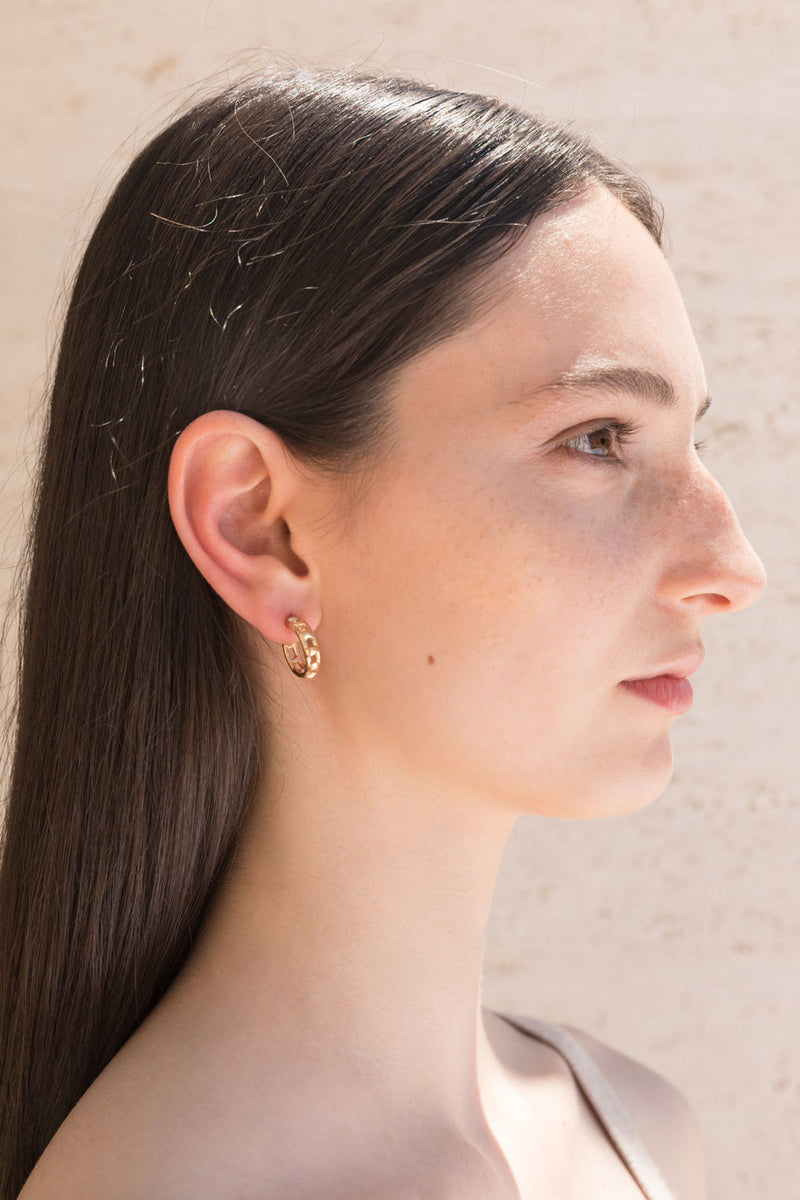 Orecchini - Animo Hoop Earrings - Giulia Barela Jewelry | Gioielli eleganti e particolari fatti in Italia