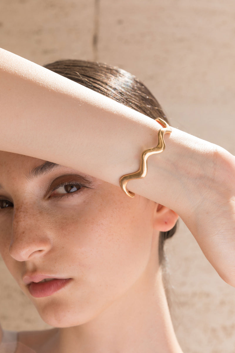 Snake's coil cuff bracelet | A cuff bracelet with the shape of a snake | Giulia Barela Jewelry