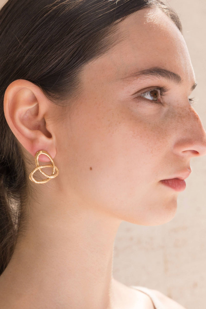 Orecchini - B-Knot Earrings - Giulia Barela Jewelry | Gioielli eleganti e particolari fatti in Italia