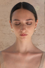 Orecchini - Infinity Earrings Nacre - Giulia Barela Jewelry | Gioielli eleganti e particolari fatti in Italia